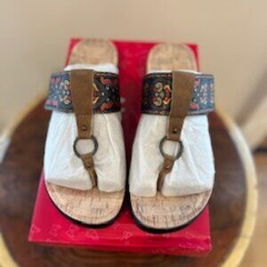 Alegria Moxie Free Spirit Saddle Sandal  New in Box - No tags